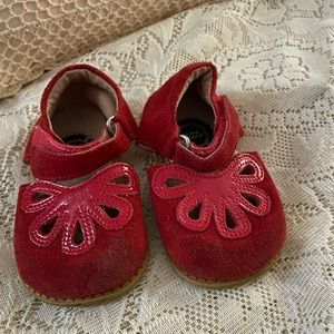 Livie & Luca petals. Size 5